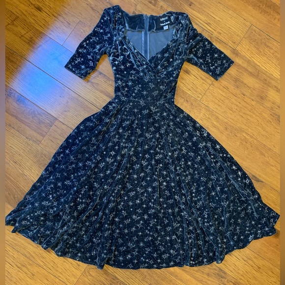 Stunning Blue Velvet Silver Star Sparkle dress - Picture 2 of 4